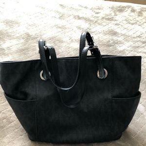 Michael Kors jet set bag